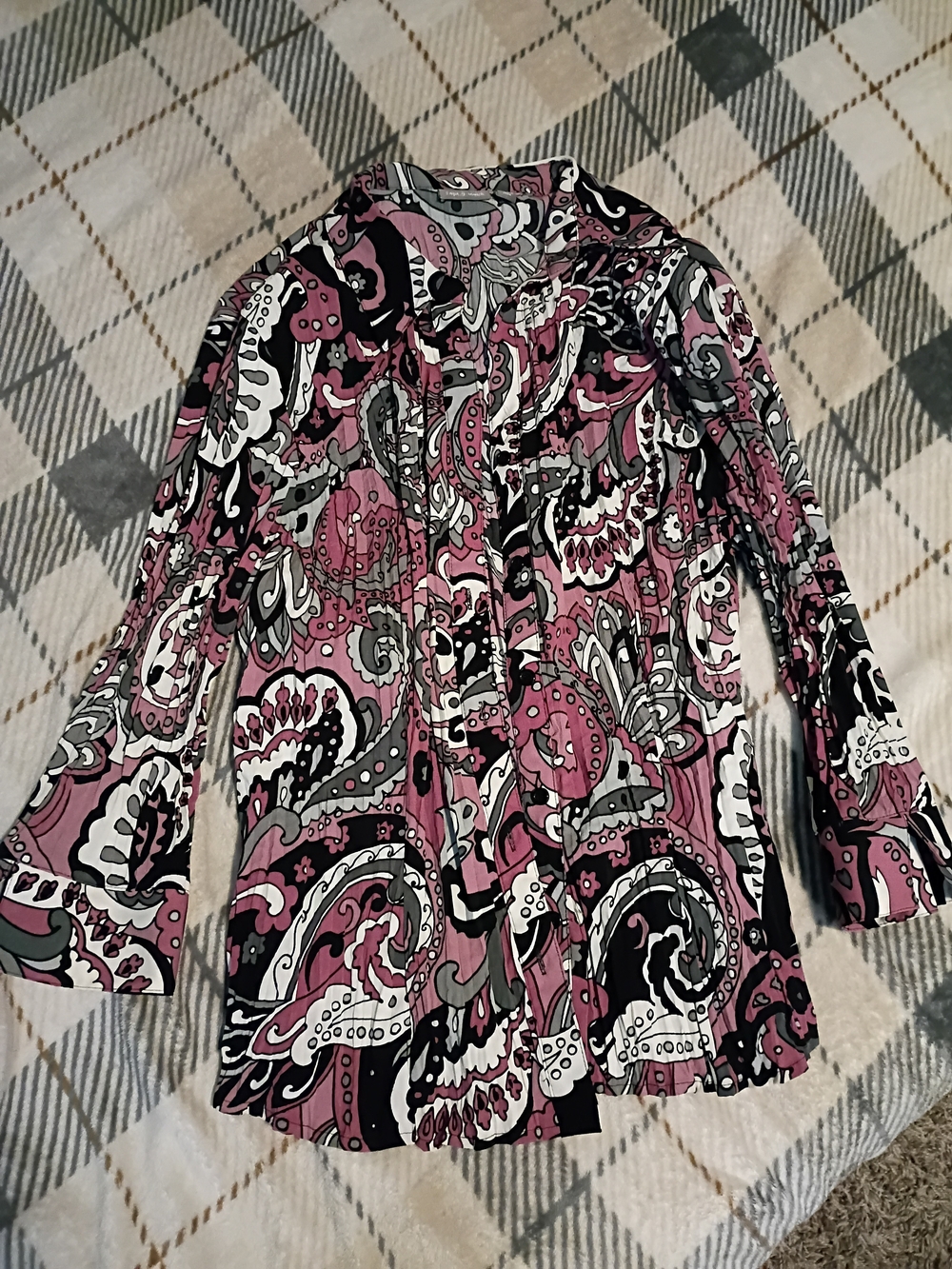 Womens Apt. 9 Paisley Stretch Button-Up Blouse in Pink, Gray & Black Size L